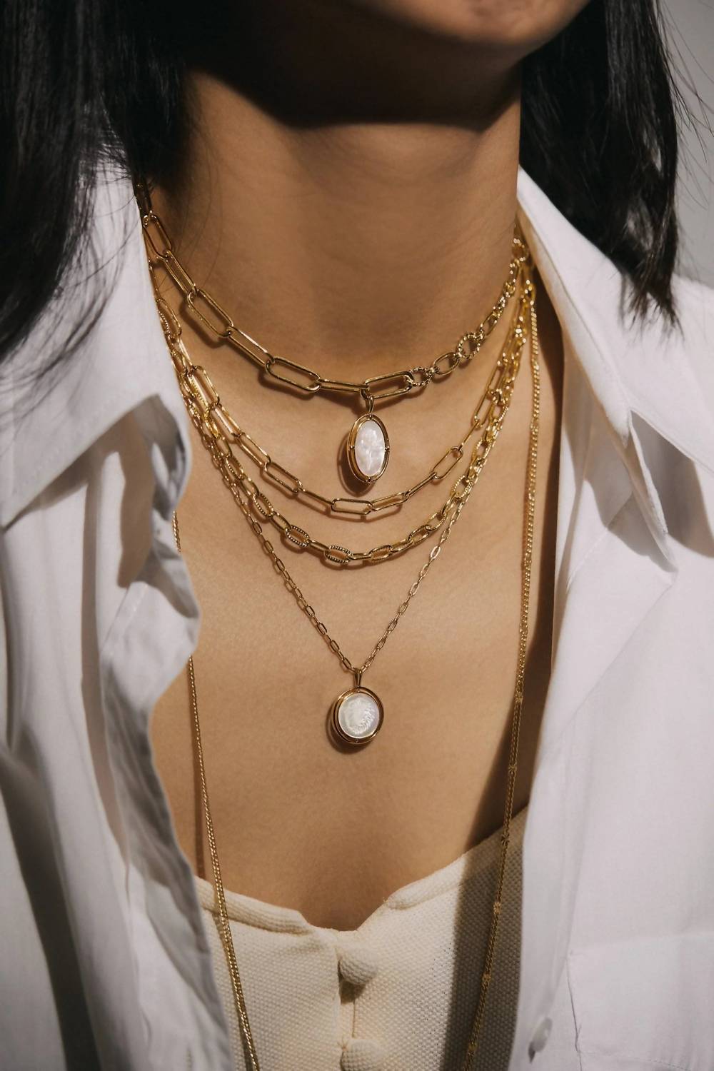 Eklexic - Women's Mother Of Pearl Lion Pendant Necklace