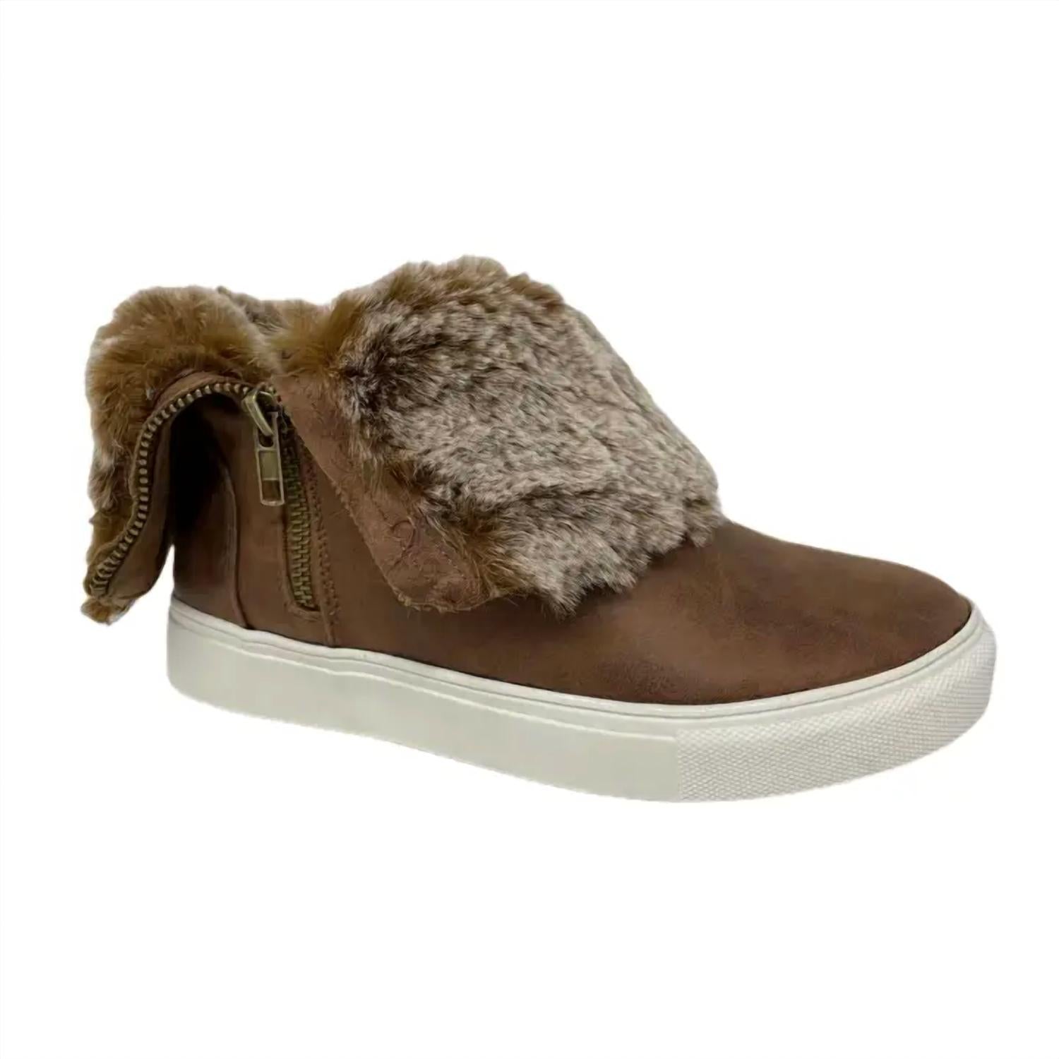Very G - Women's Plusher Faux Fur Trim Sneaker