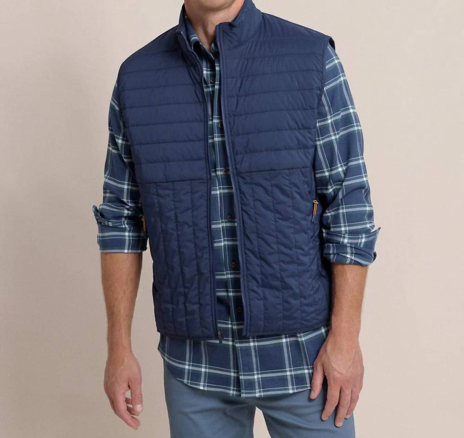 SOUTHERN TIDE Whitemarsh Packable Quilted Vest in dress blue - men's jacket