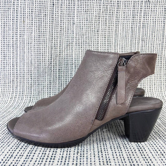 Munro - Women's Nakita Peep Toe Bootie