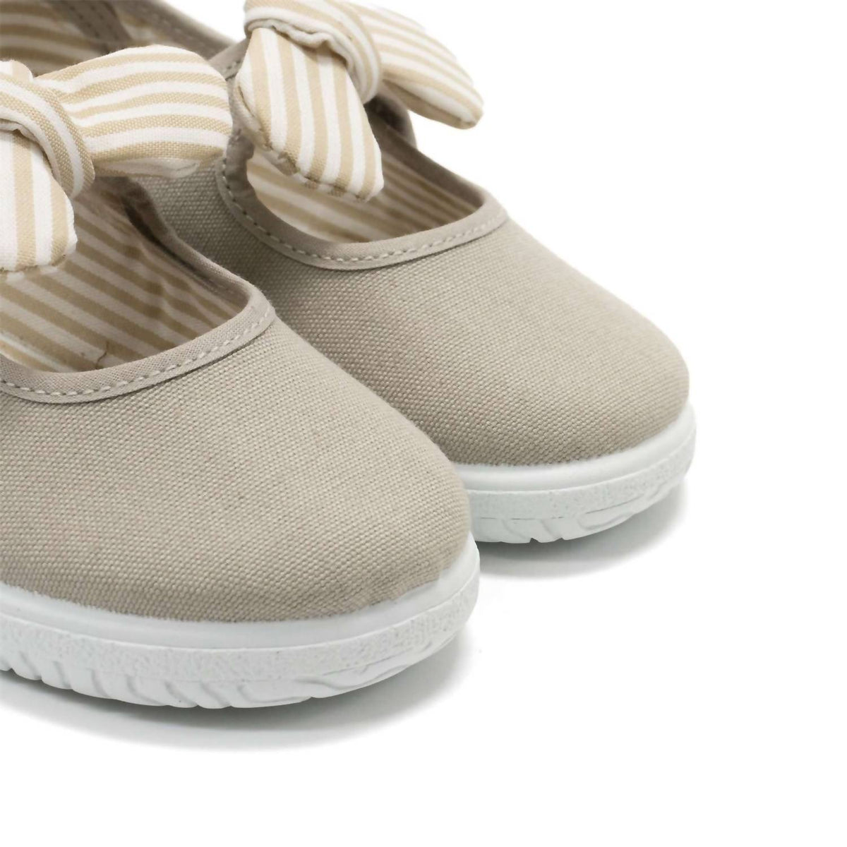 Victoria - Girls' Slip On Canvas Bow Shoes
