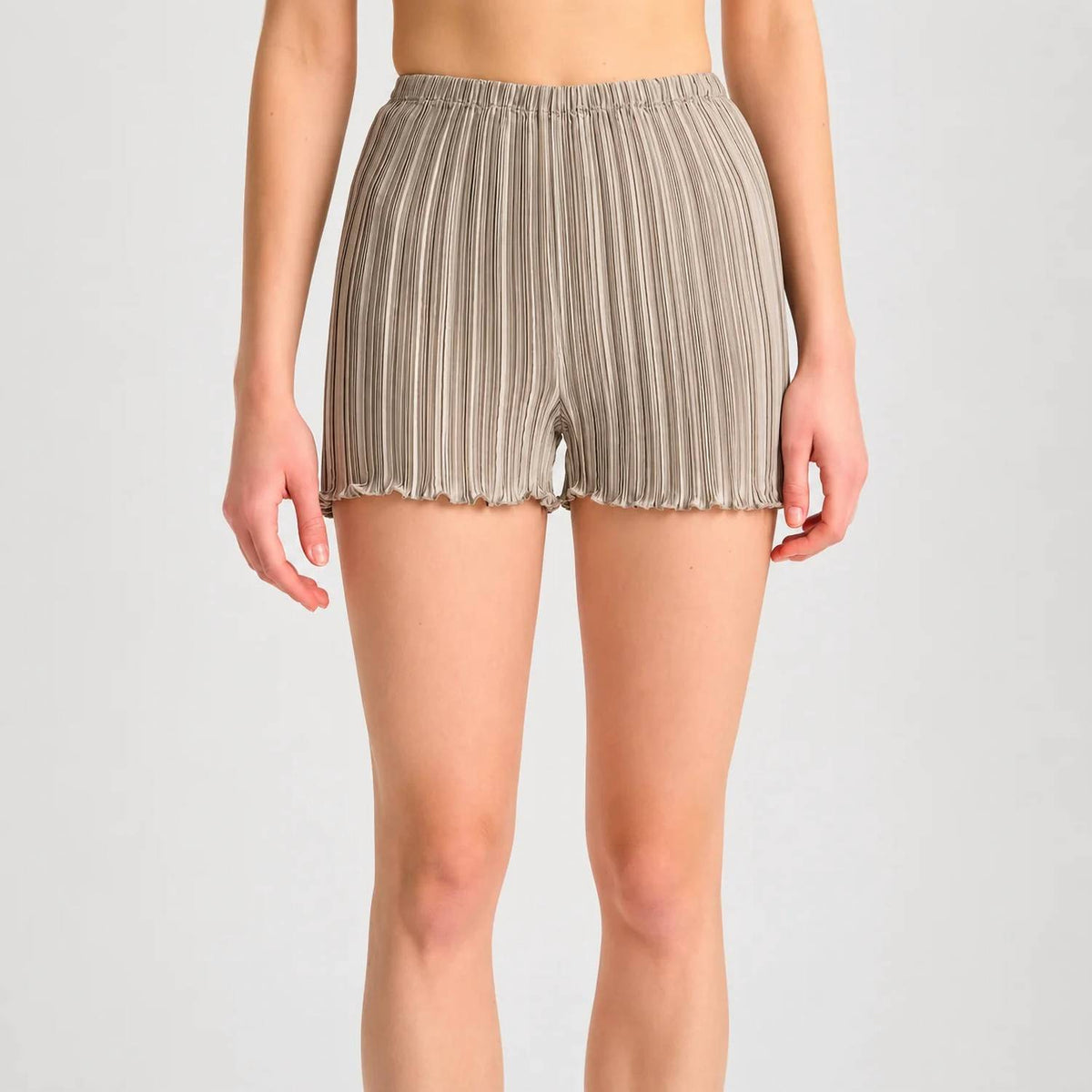 Daphne Valente - Zoe Shorts