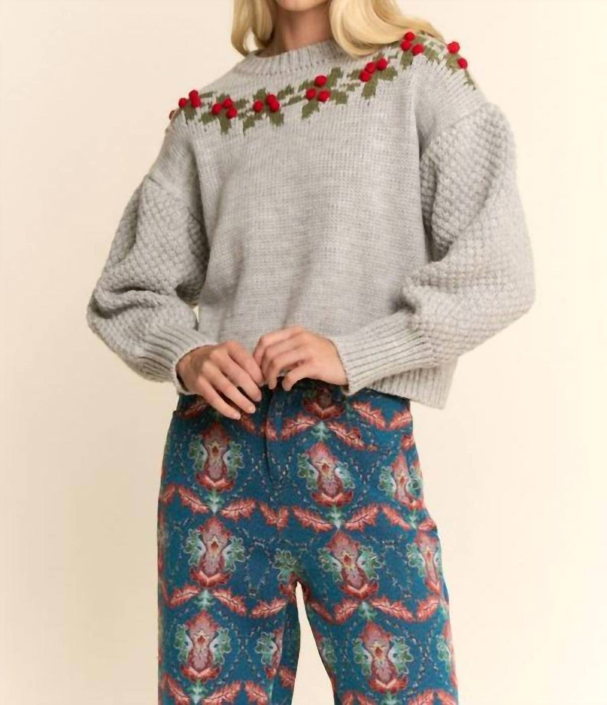 Davi & Dani - Holly Wreath Knit Sweater Top