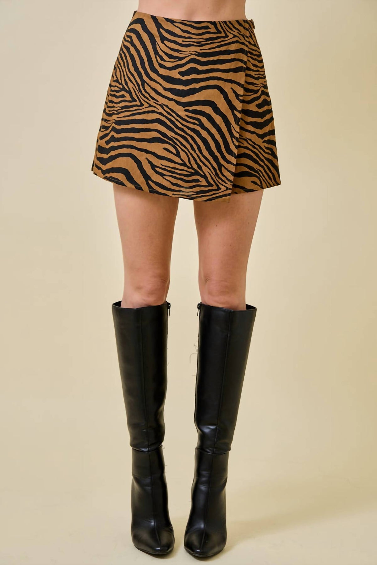 Day + Moon - Dempsey Skort