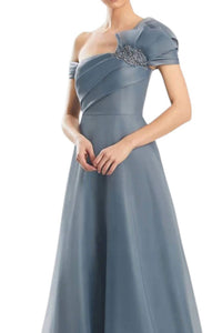 Daymor - One Shoulder Bow Gown