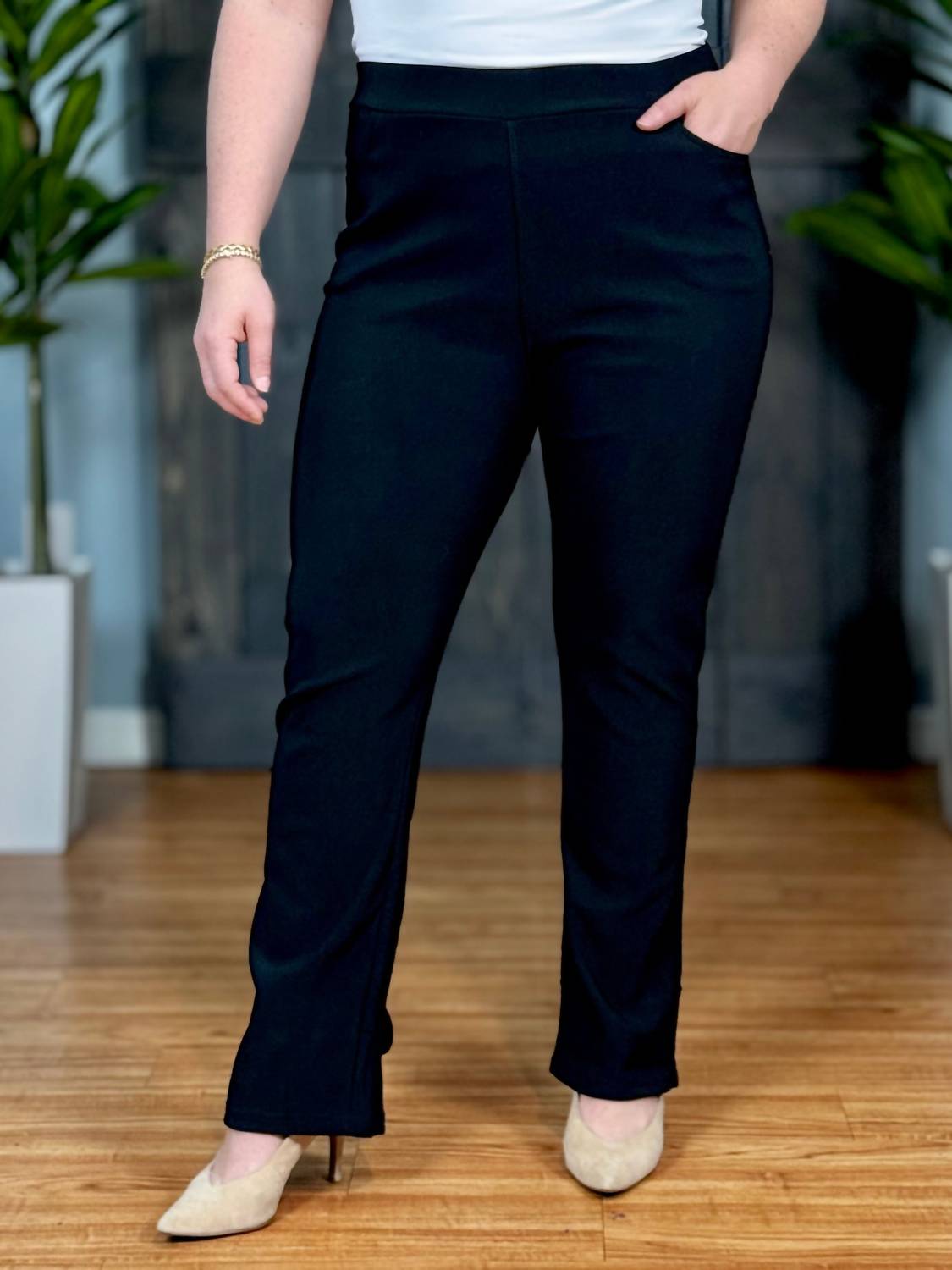 Coco + Carmen - Georgie Bow Back Pant