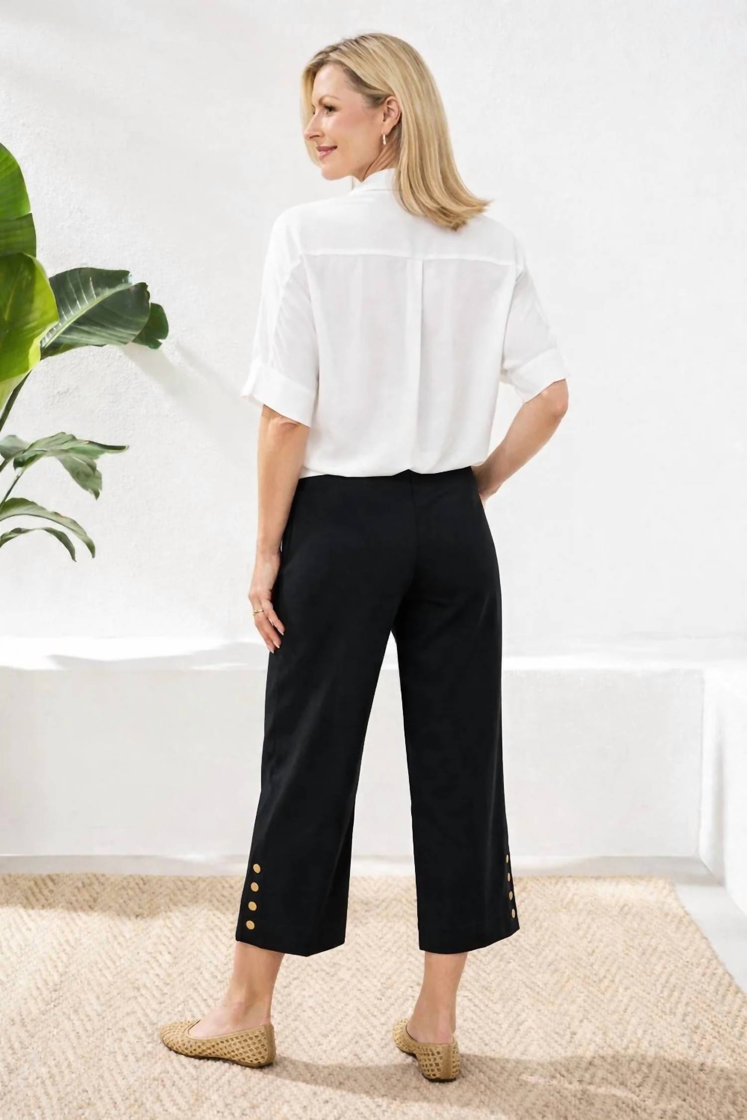 Tribal - Flatten It Tummy Control Wide Leg Pull On Capris Pants