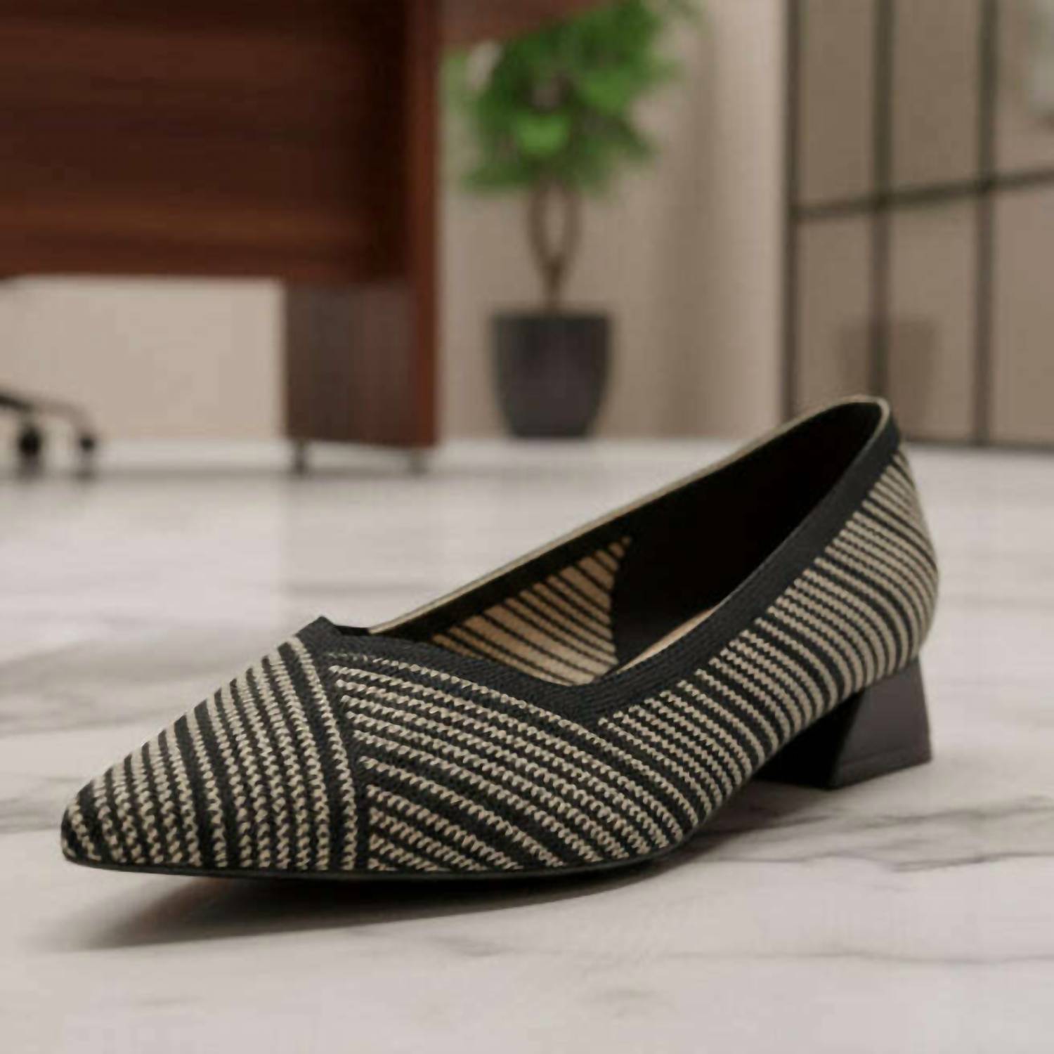 Gioseppo Women's Striped Heeled Shoes in black tan - women's flats - view 5