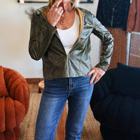 Uzwholesale - The Evergreen Edge Structured Jacket