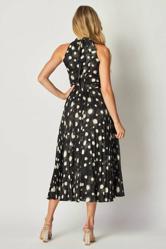 Big Hit Fashion - Women's Julia Pleated Dress