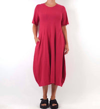 Cut Loose - Seamed Short Sleeve Midi Dress