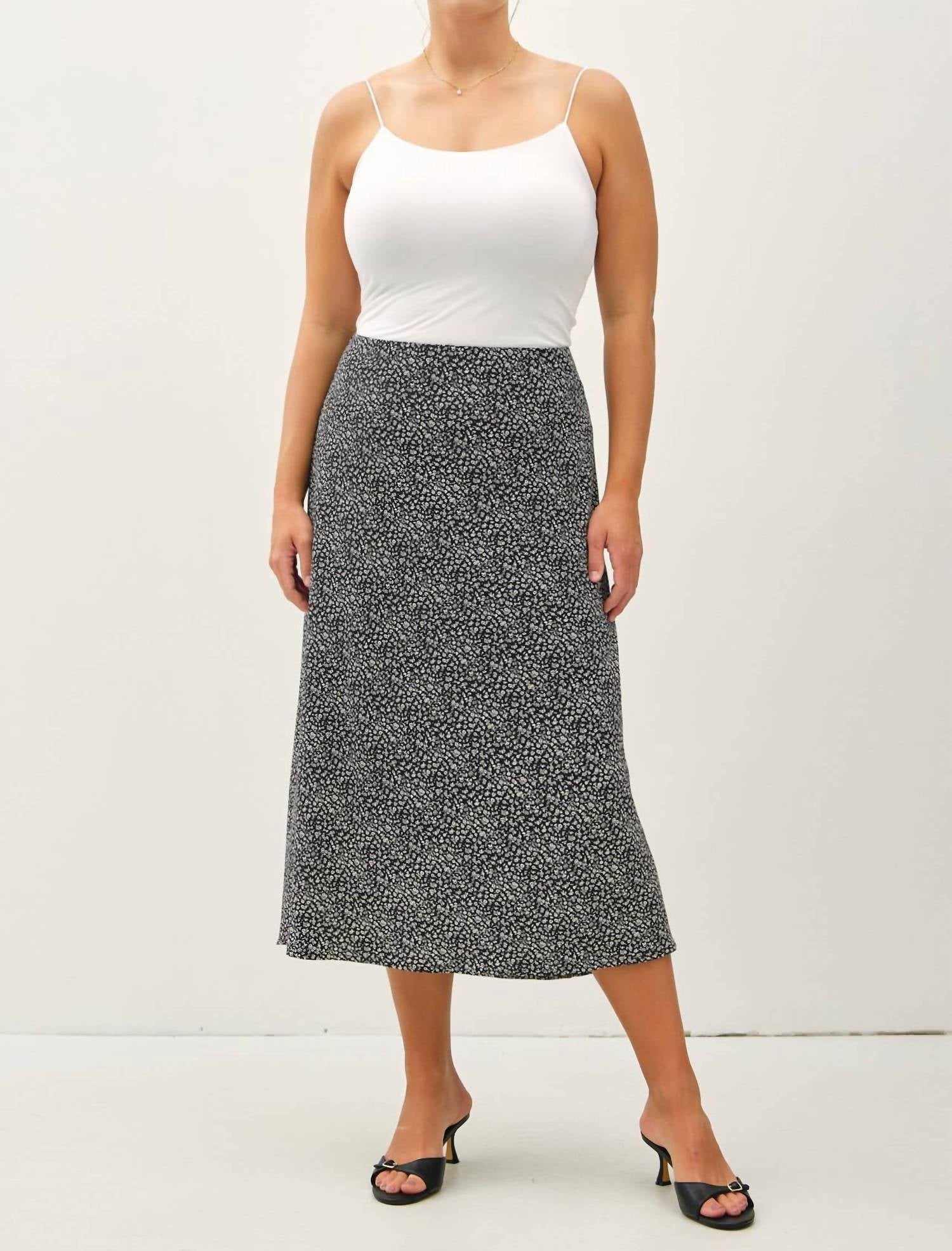Be Cool - Dot Floral Print Midi Skirt - Plus