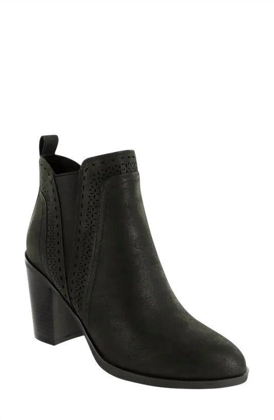 Mia - Women's Lorenza Chelsea Boots