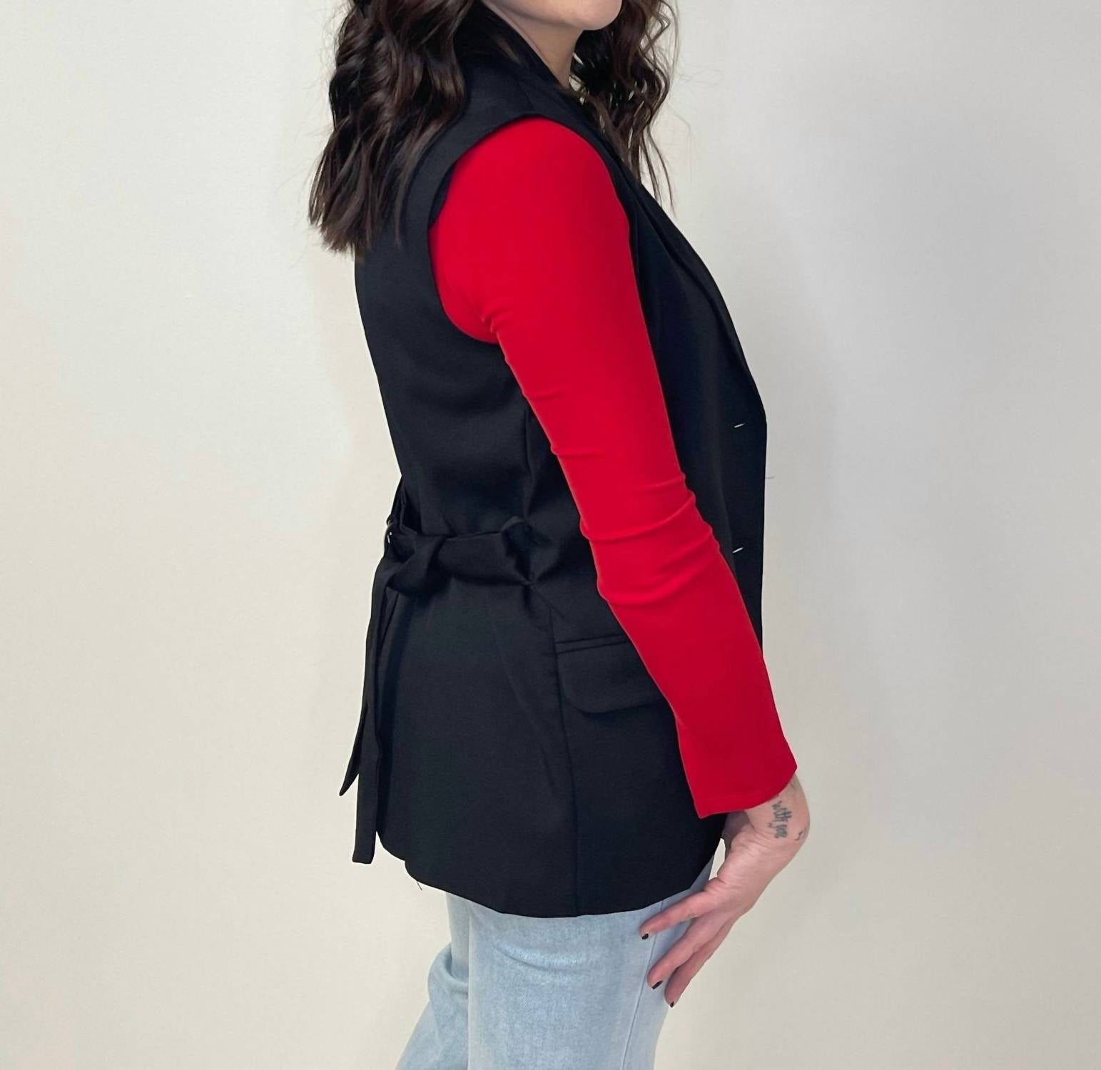 Sadie & Sage - Belted Button Vest