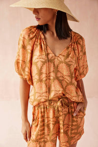 Omika - Isla Elastic Sleeve Blouse