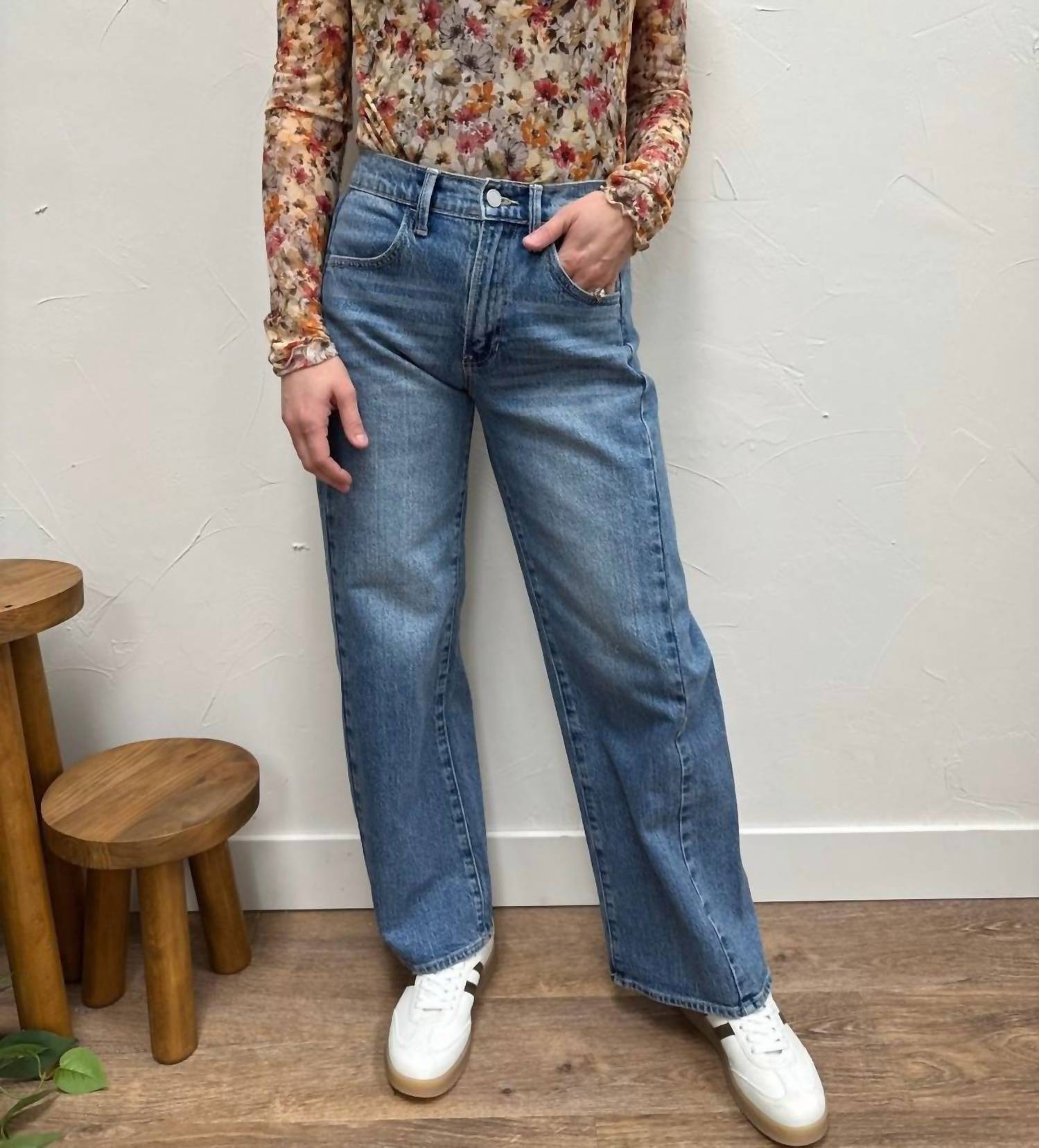 JUST BLACK DENIM Stretch Slight Barrel Twist Jean in med wash - women's jeans - view 5
