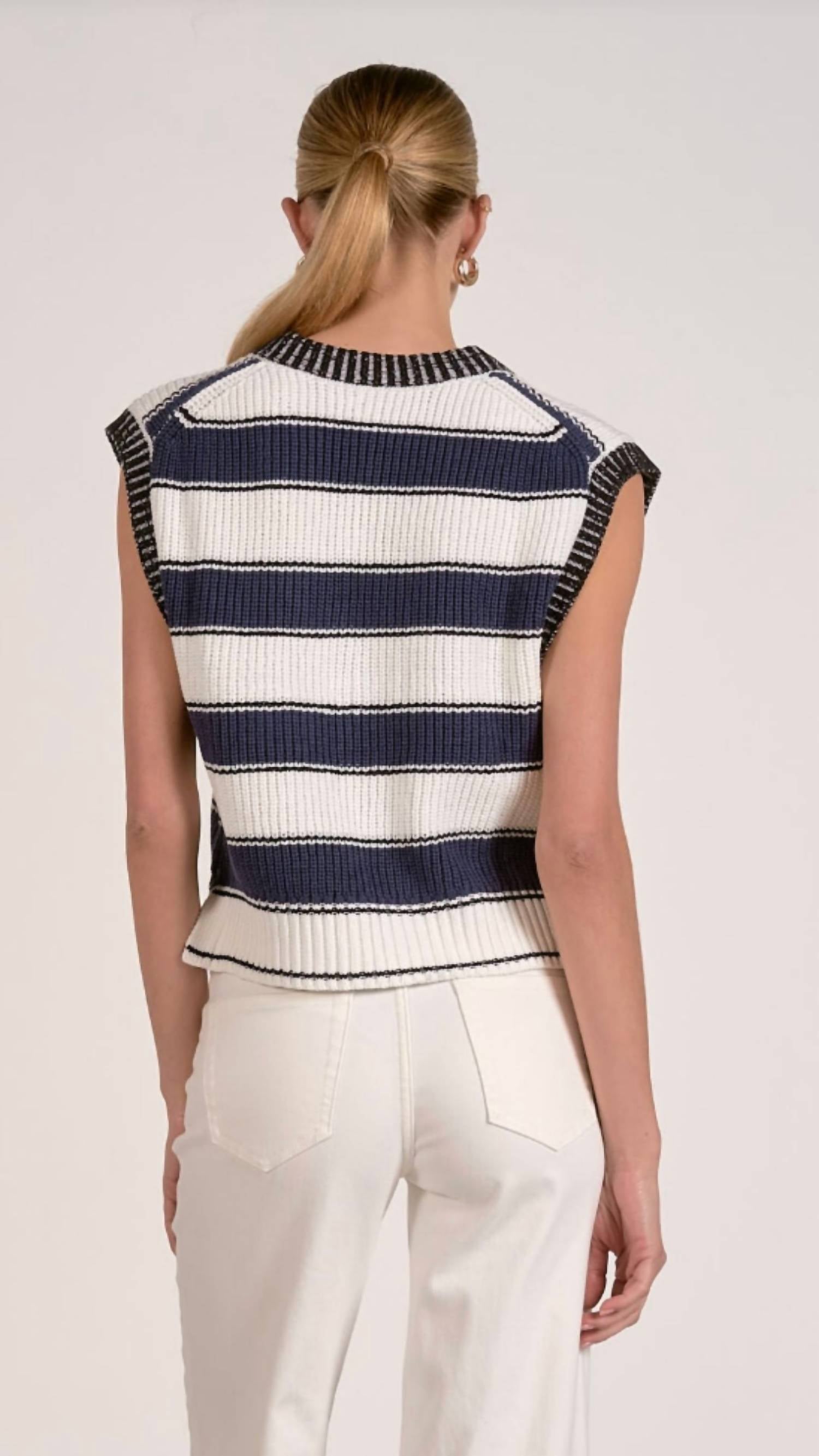 Elan - Women's Sleeveless Sweater Vest