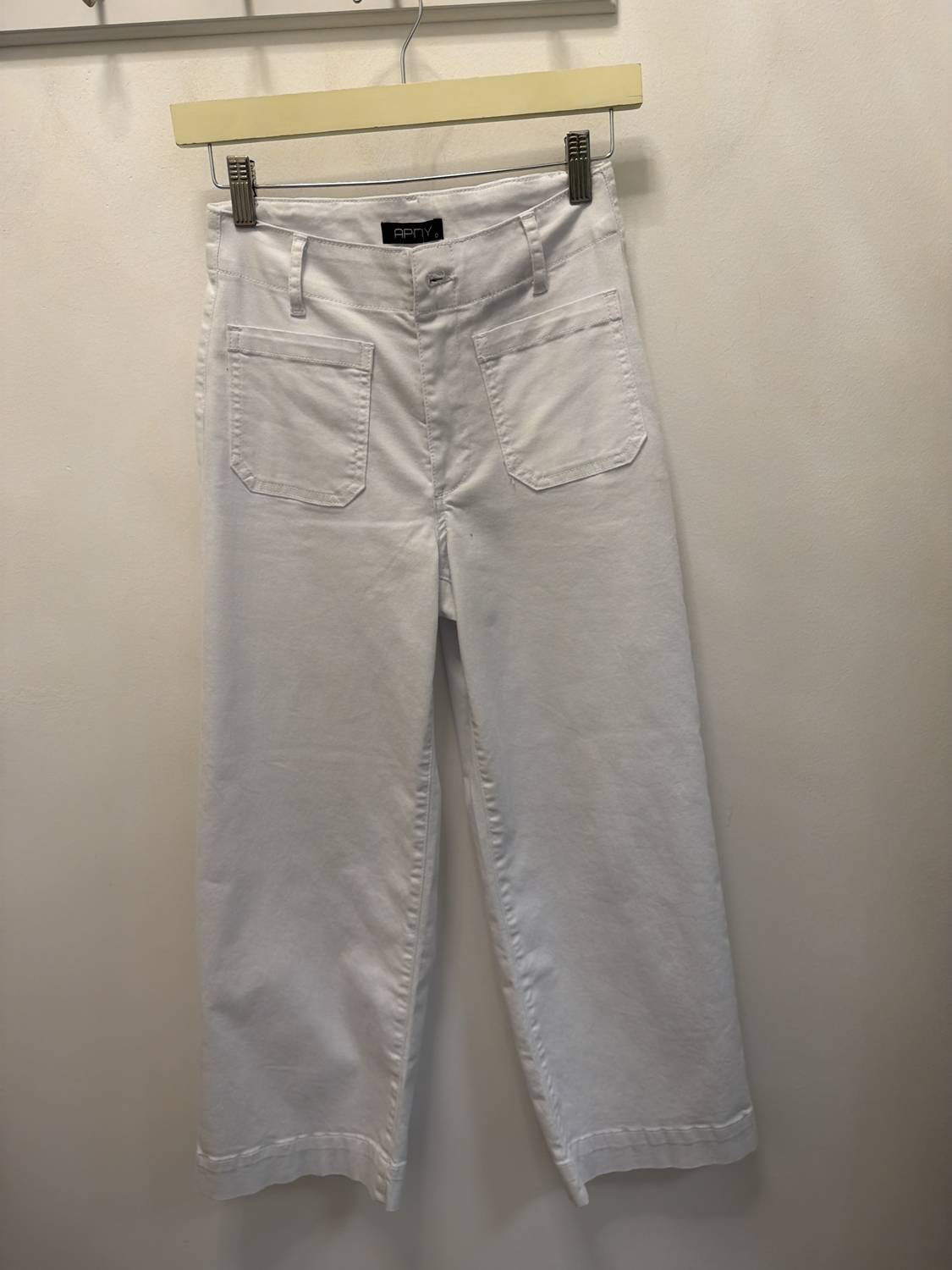 Apny - Crop Wide Leg Patch Pockets Pants