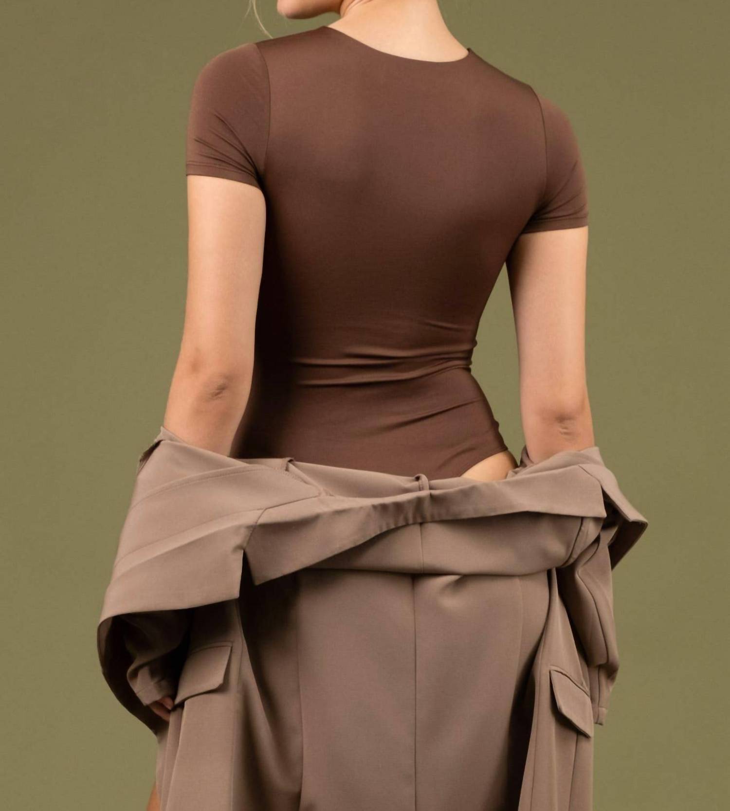 The Workshop Studio - Round Neck Short Sleeve Bodysuit