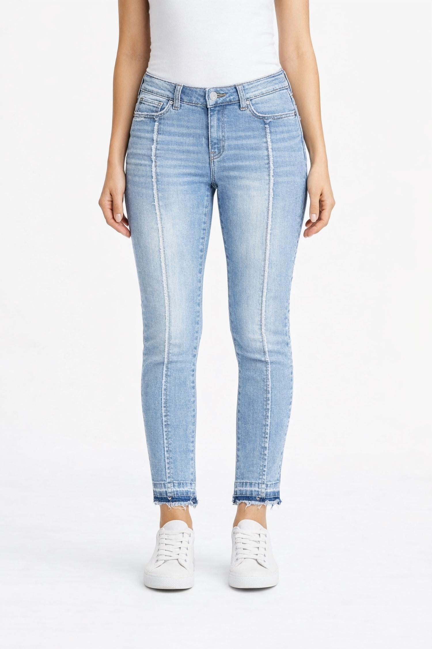 COCO + CARMEN OMG BOYFRIEND ANKLE CUT JEANS in light denim - women's pants