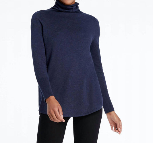 VITAL TURTLENECK SWEATER