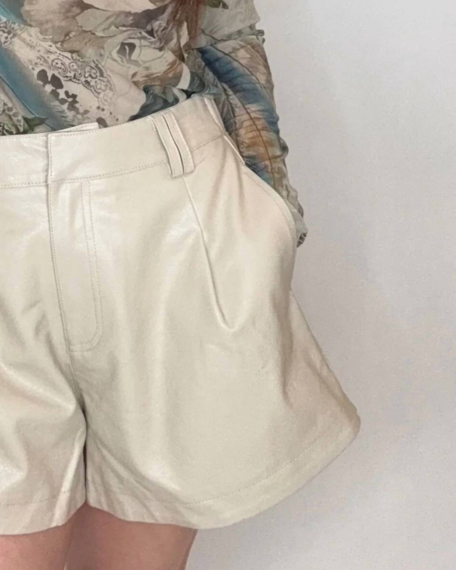 Entro - Fox Leather Shorts