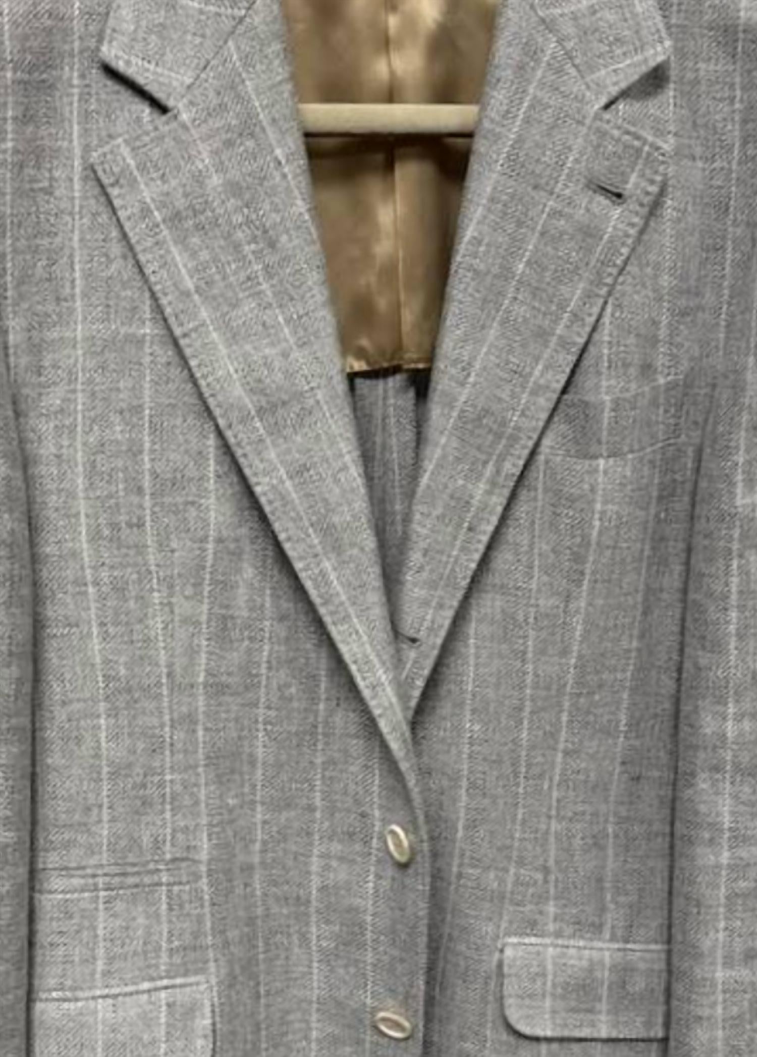 Brunello Cucinelli Men Pinstripe Sport Coat in grey - men's jacket - detail view