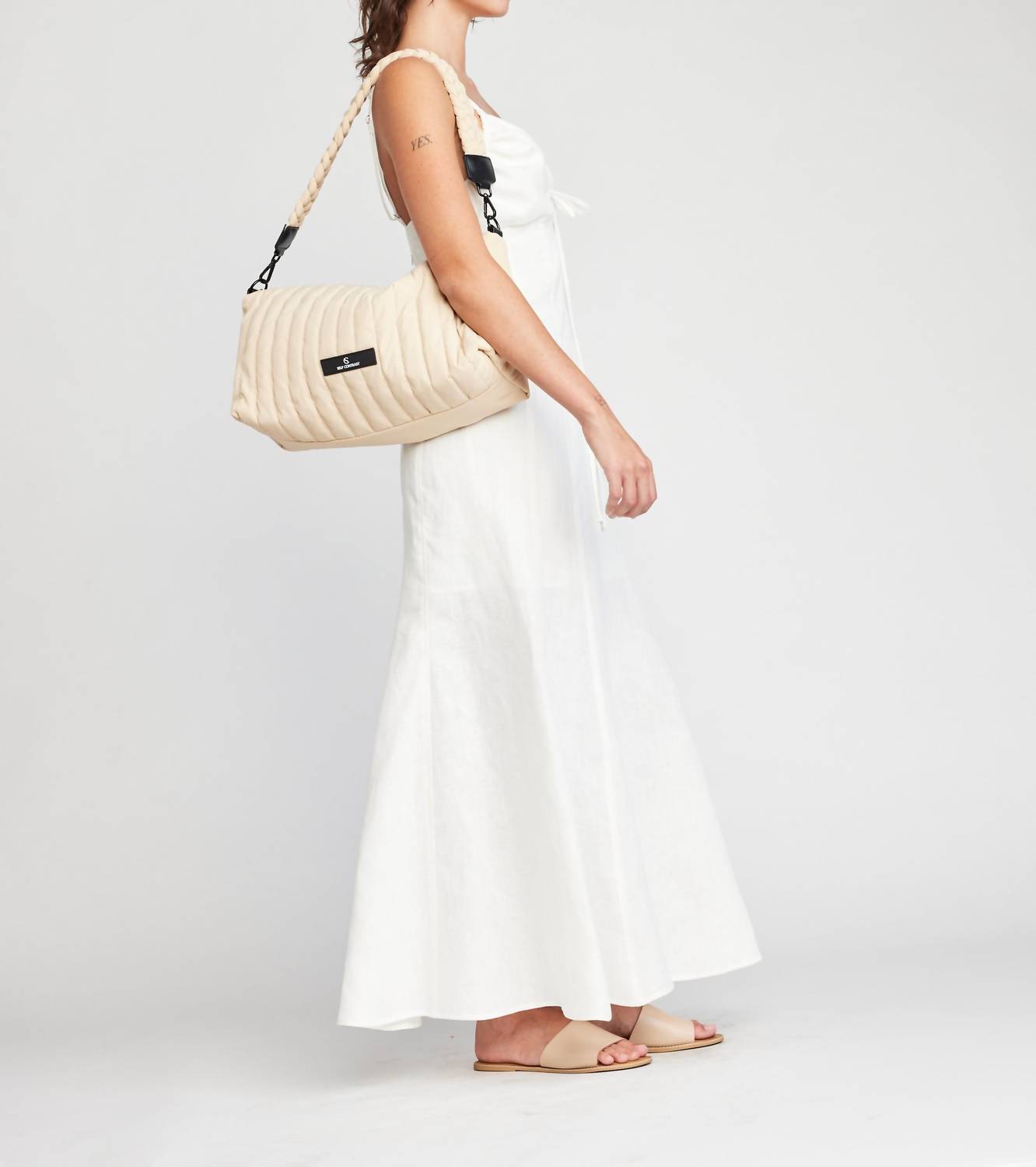 Self Contrast - Nila Adjustable Straps Maxi Dress