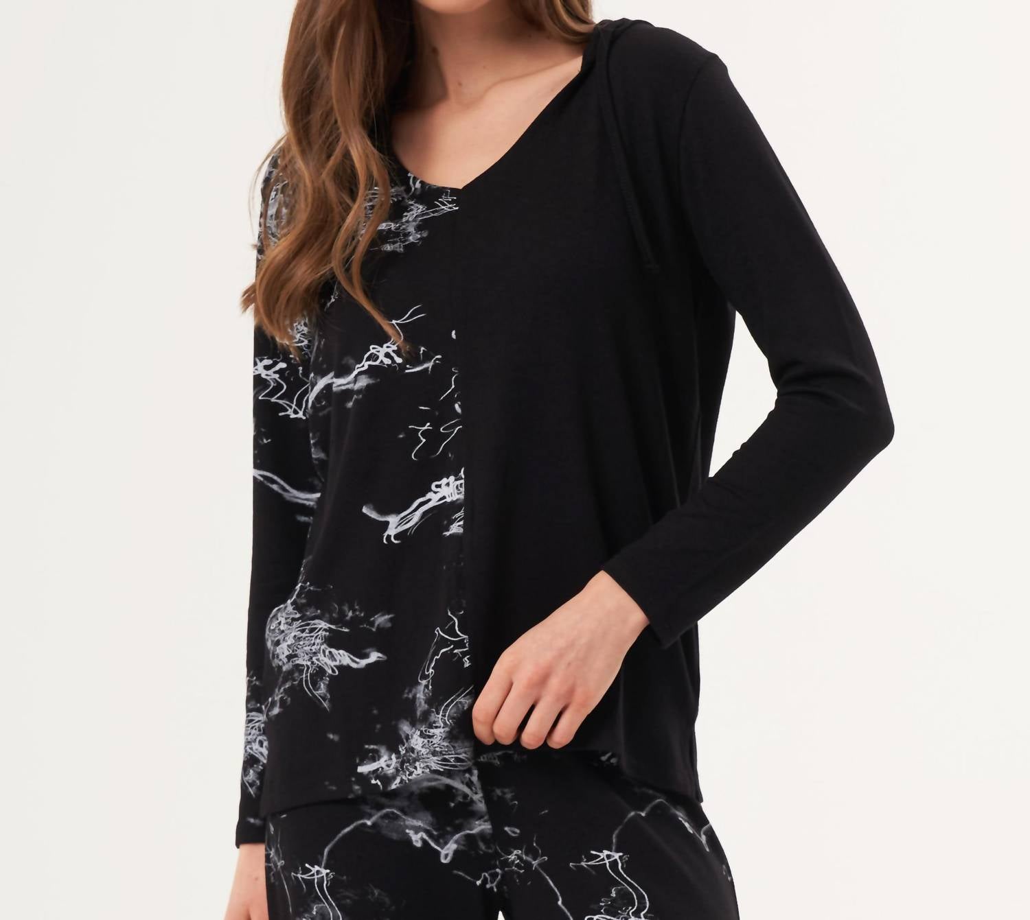 french kyss Abstract Print Two Tone V-Neck Hoodie in black white - women's top - detail view