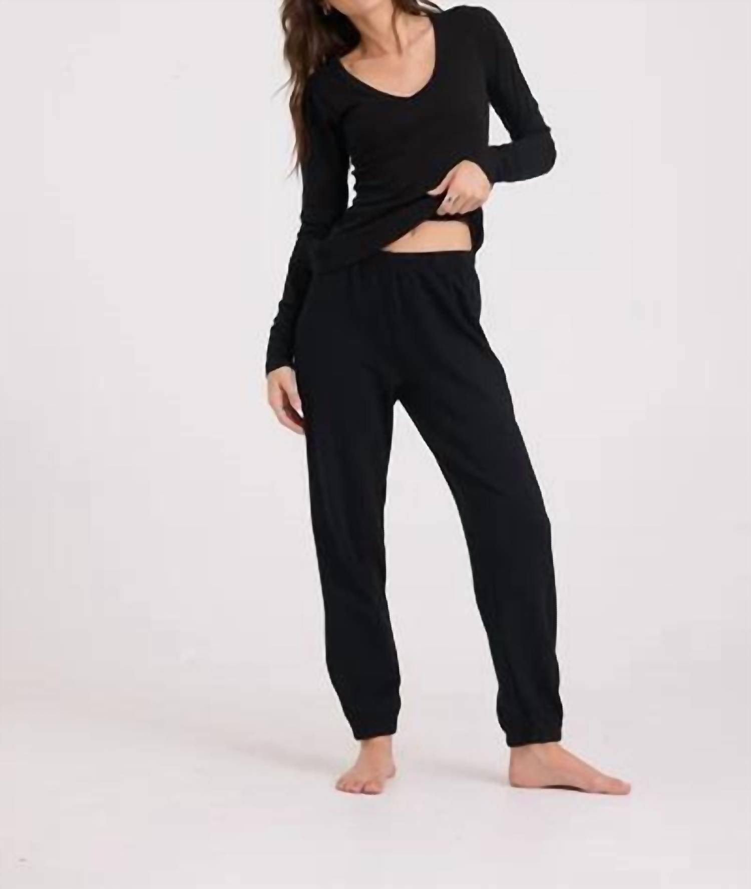 Lamade - Esya V-neck Long Sleeve Top