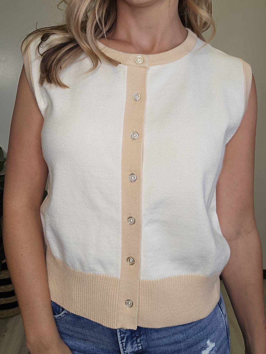 GILLI Bella Top in multi - women's t-shirt - view 7