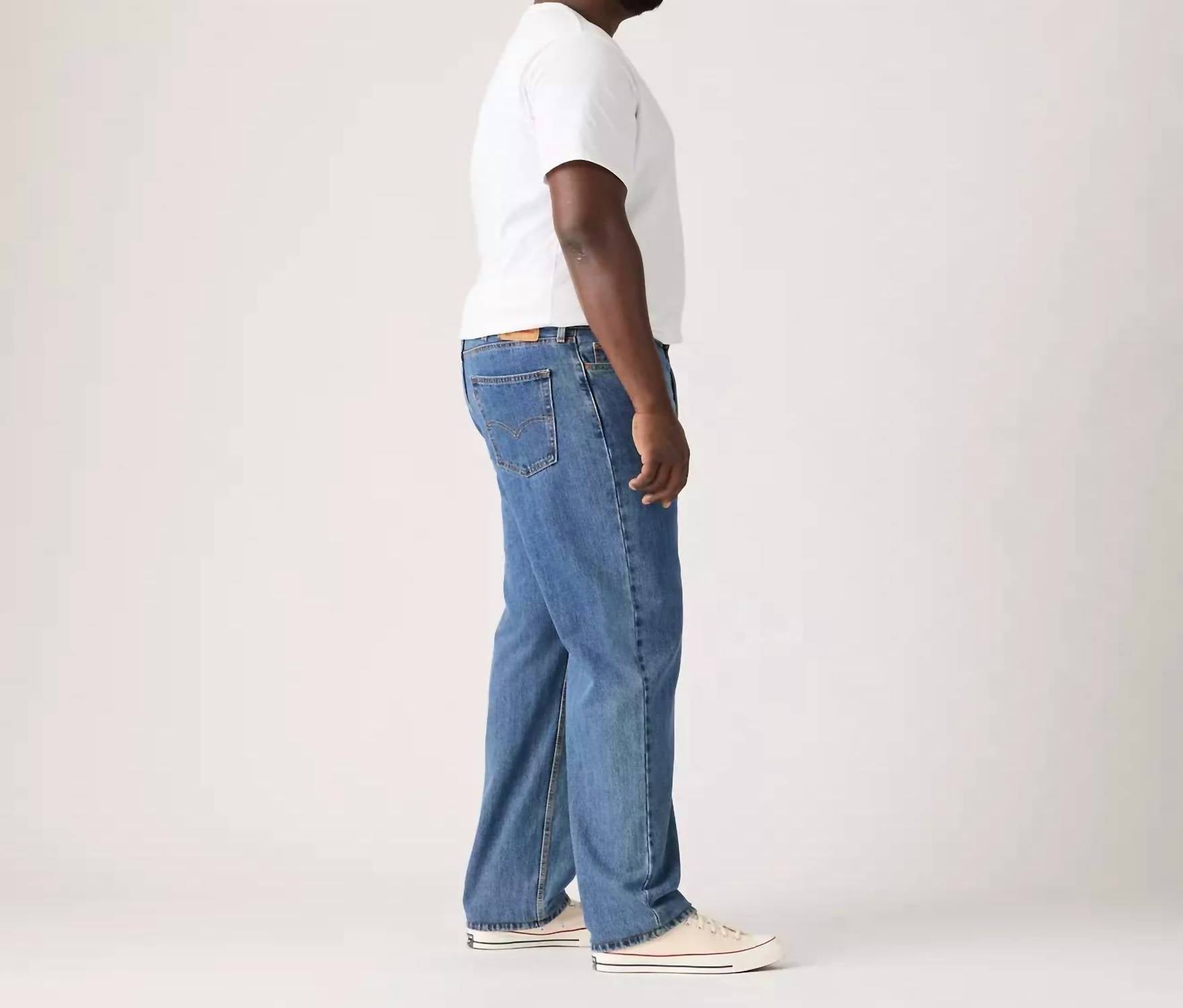 LEVI'S Big 550 Relaxed Fit Jean in medium stonewash - men's jeans - detail view
