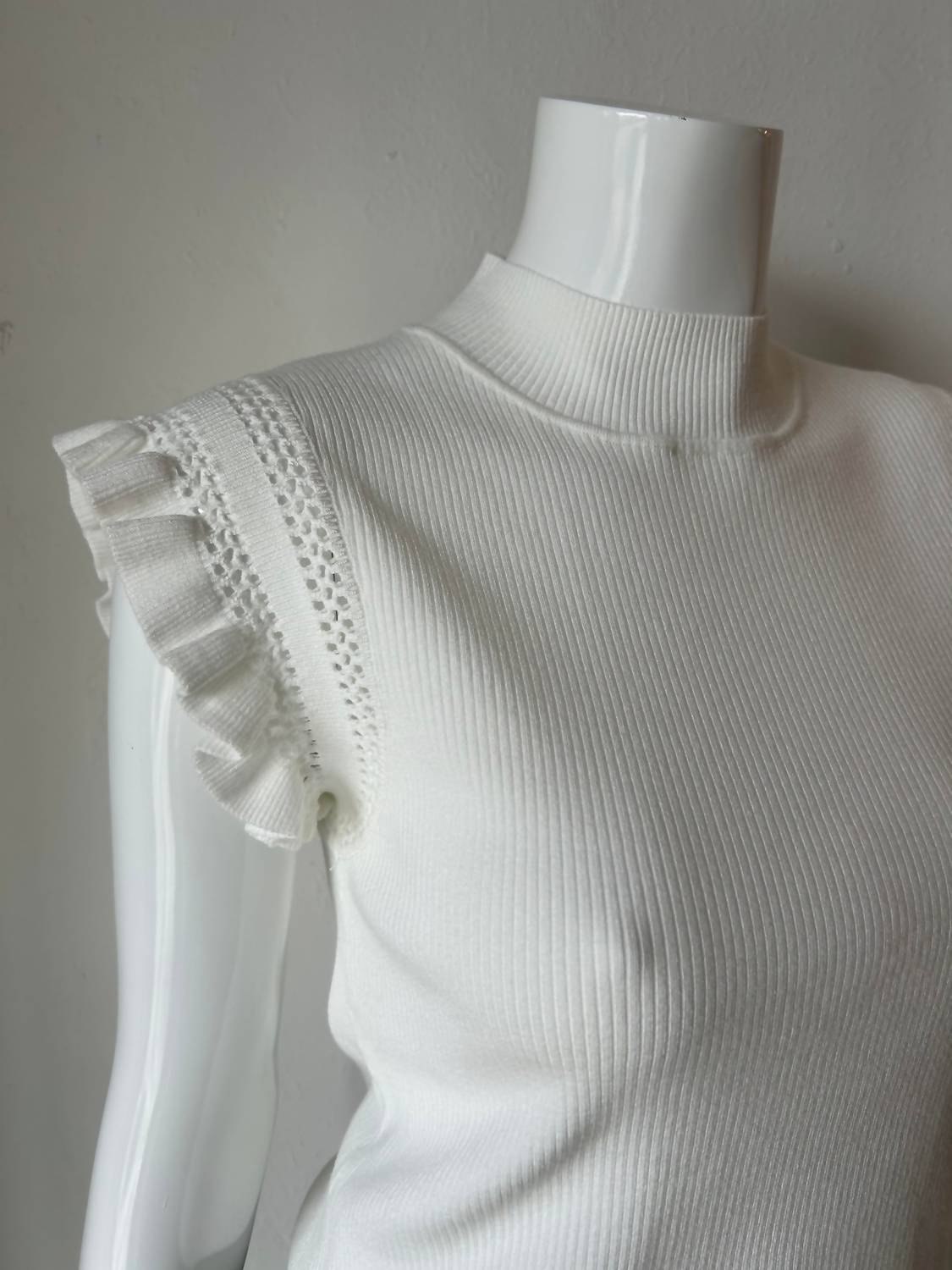ZOWIE SWEATER