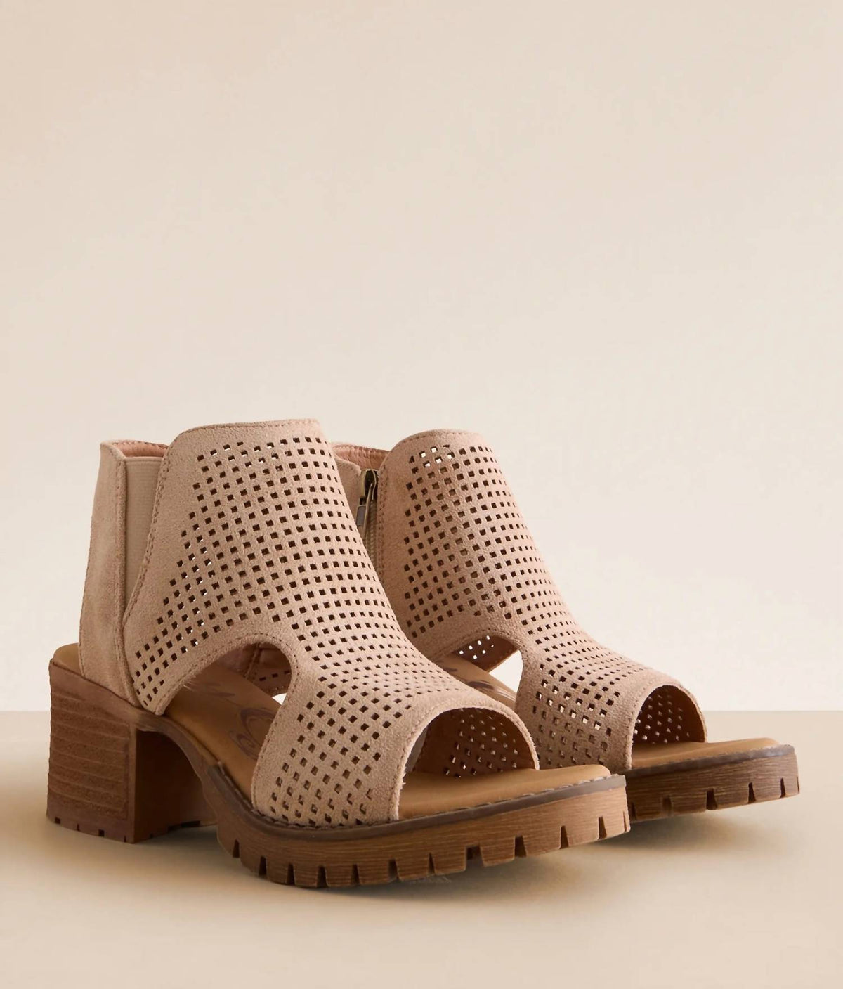 Very G - Women's Faux Suede Chunky Heeled Sandal