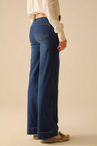 Q2 - Wide Leg Jeans