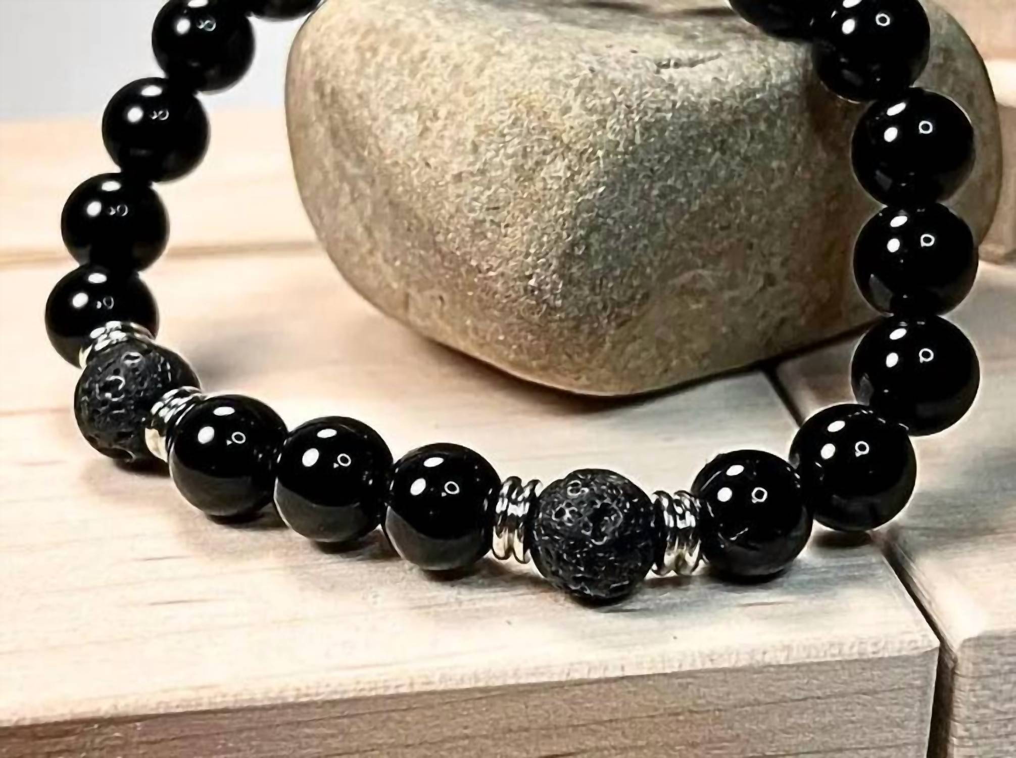 Faire - Unisex - Onyx & Lava Gemstone Mala Bracelet