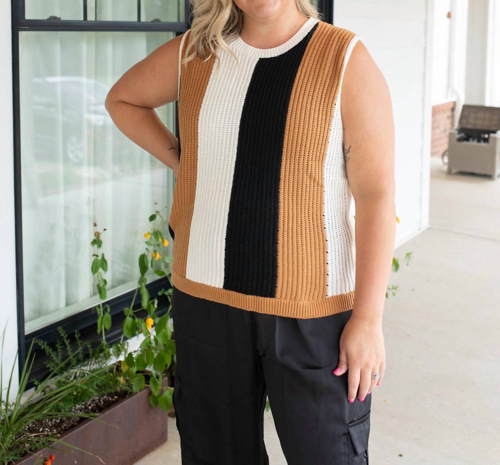 GILLI Calico Sleeveless Sweater Vest - Plus in brown black white - women's jacket