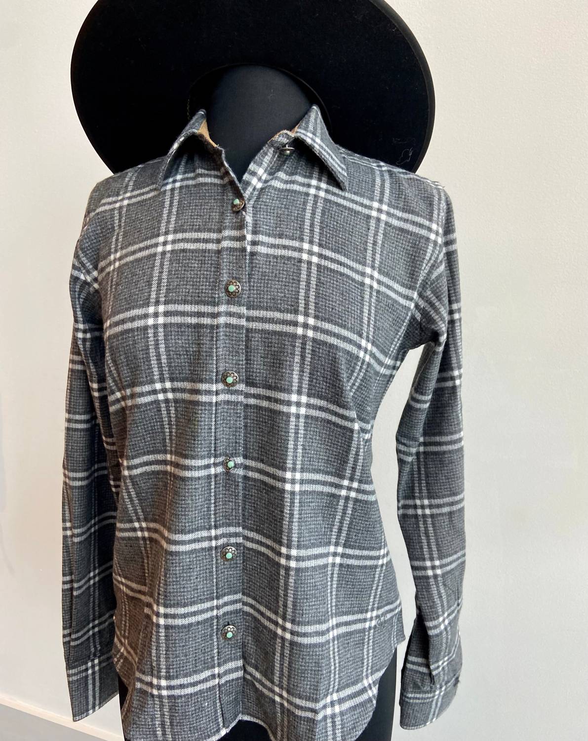 Madison Creek Outfitters - Women's Claire Printed Button Down Shirt