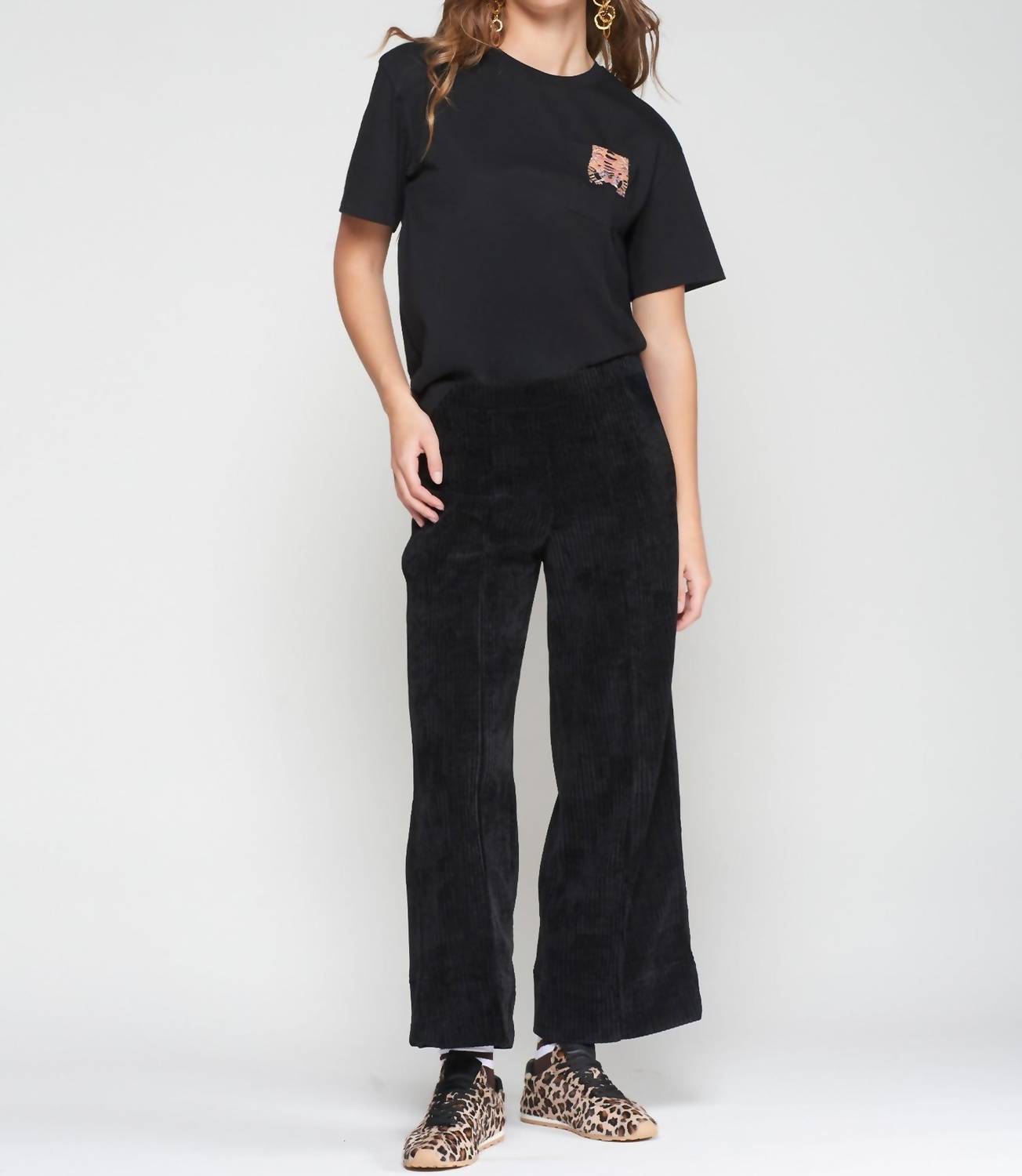 Vilagallo - Embroidery T-shirt