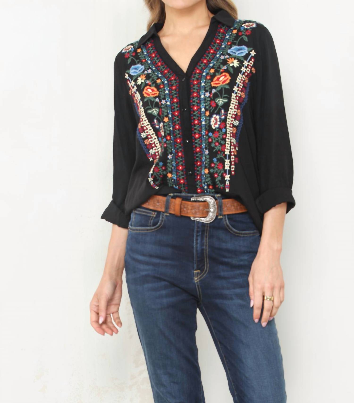 Paparazzi - Viscose Split Collar Embroidered Pull-Over Shirt
