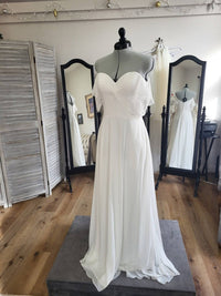 Morilee - Women's Off Shoulder Chiffon Bridal Gown