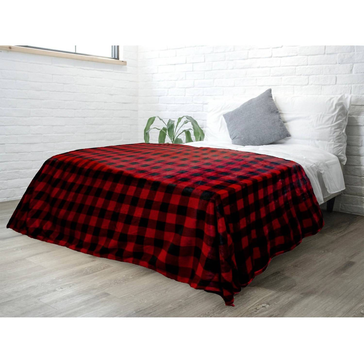 Pavilia - Buffalo Check Plaid Plush Fleece Blanket Throw