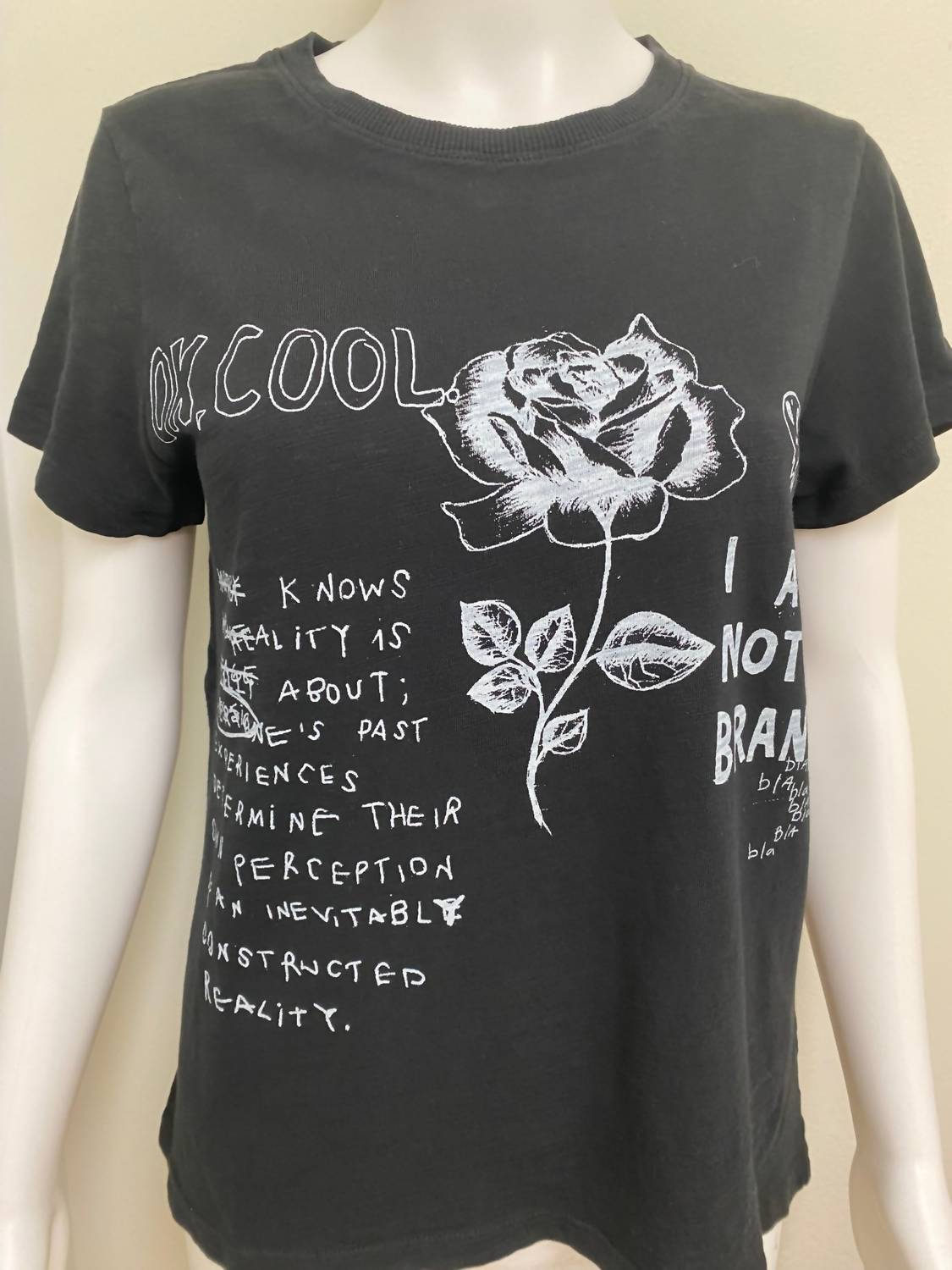 Elliott Lauren - Women's Graphic Tee