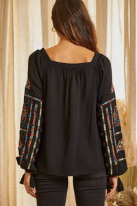 Andree By Unit - Embroidered Square Neck Top