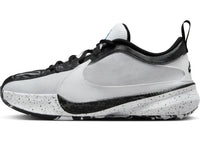 Nike - Boy's Freak 5 Shoes