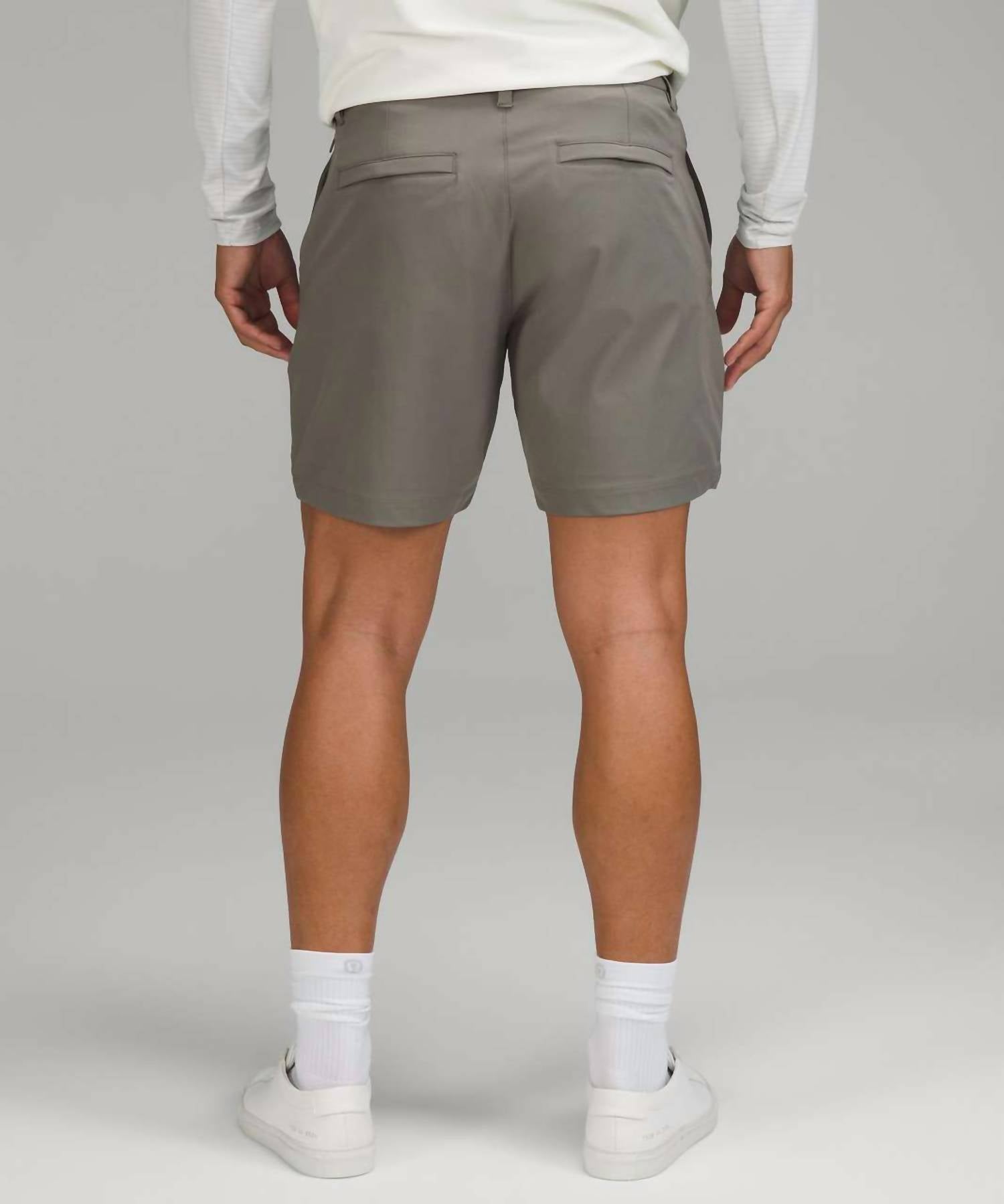 Lululemon - Commission Classic Short