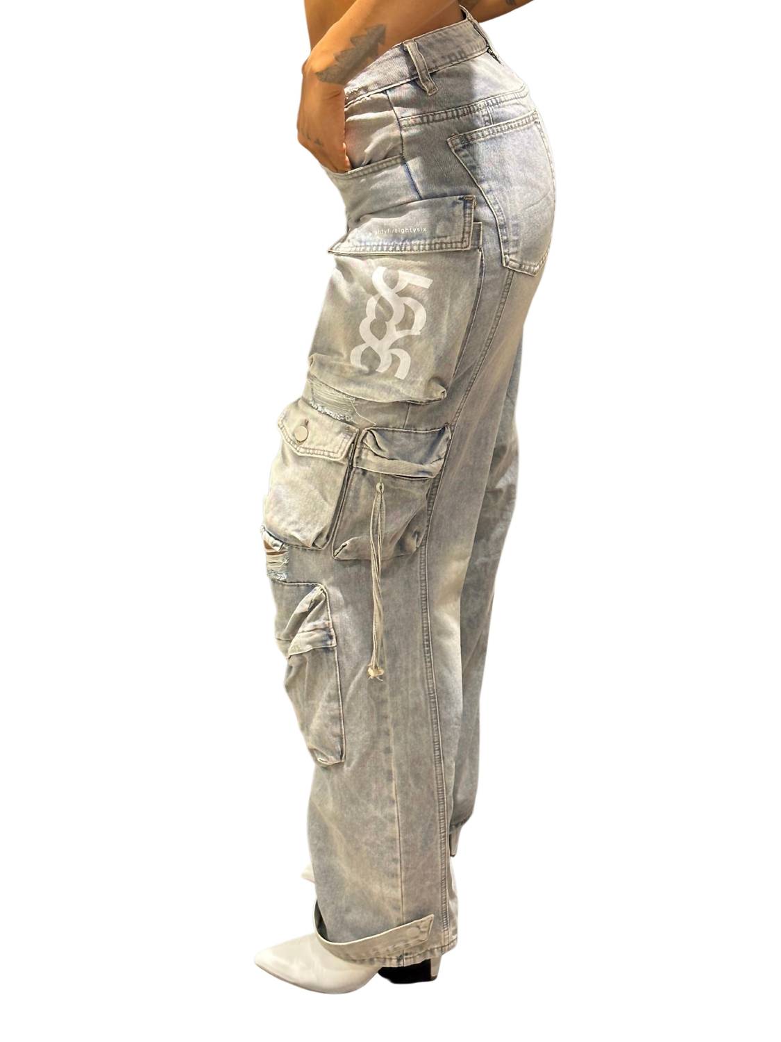 8586 - Unisex - Distressed Cargo Jeans