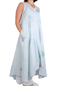 Eka Design Studio - Sleeveless V-neck Dress