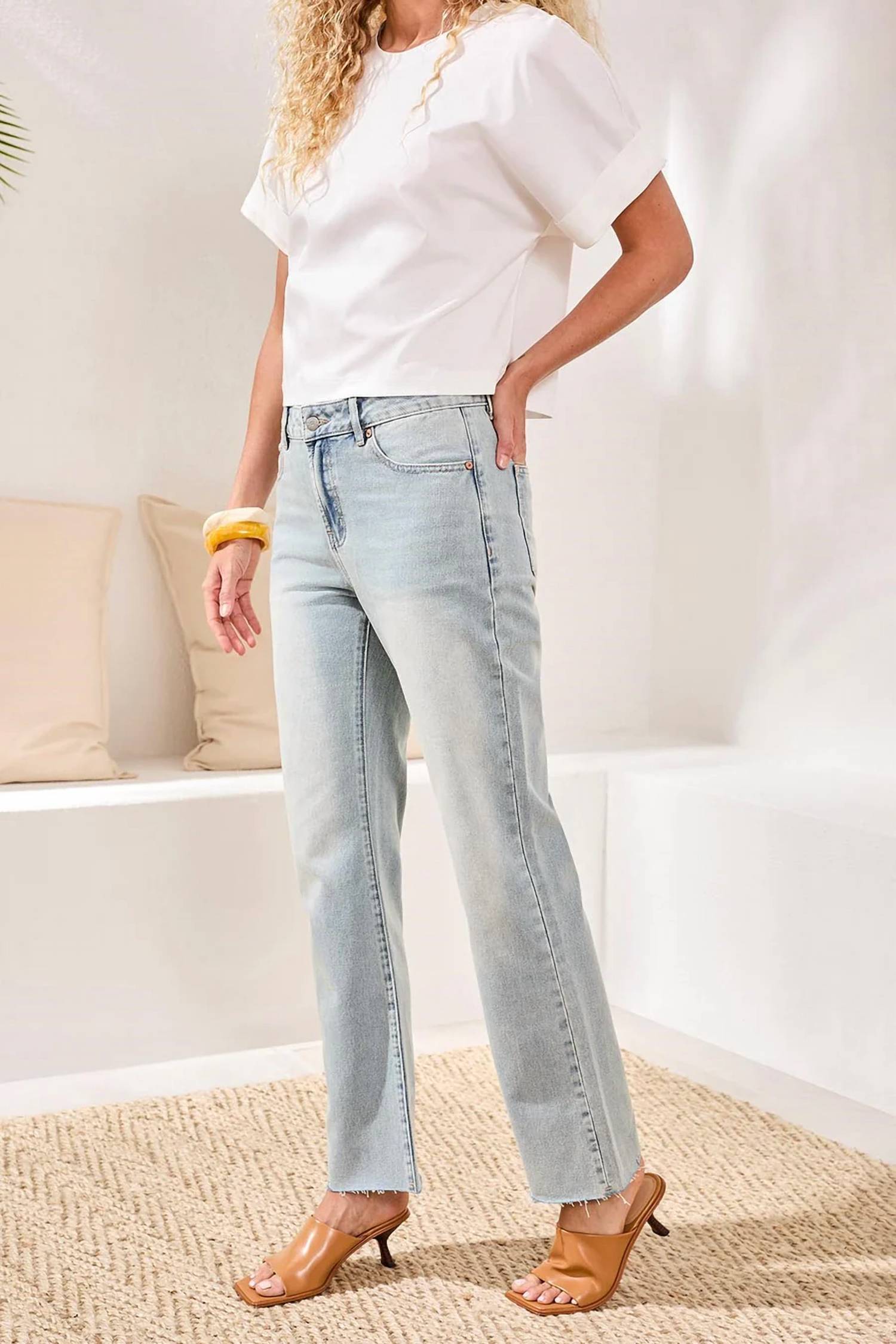 Tribal - Sophia Curvy 90s Straight Leg Denim Jean