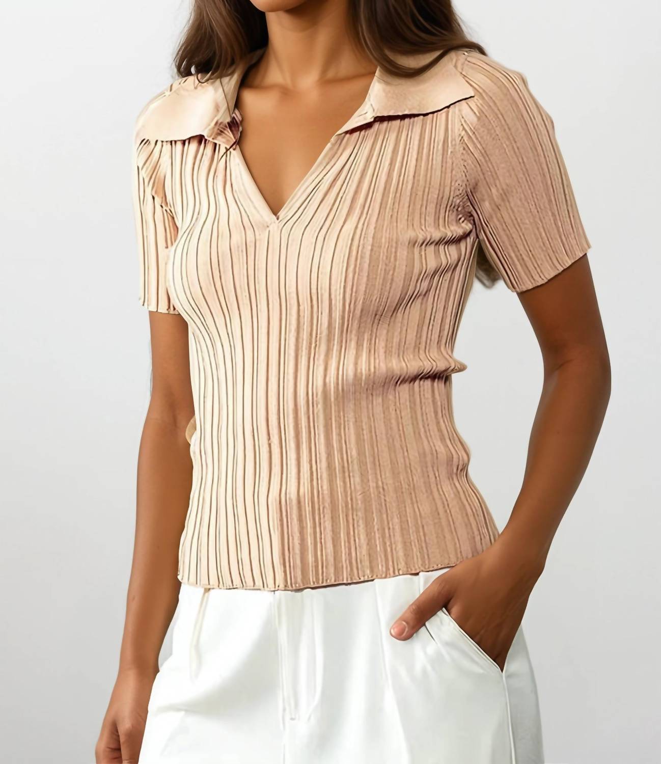 Urban Daizy - Rib Knit Wing Collar Short Sleeve Top